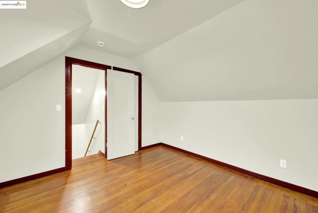 971 34Th St, Richmond CA: https://media.crmls.org/mediaz/43a44ee1-7f3b-43fa-b8ce-2e5ec8057172.jpg