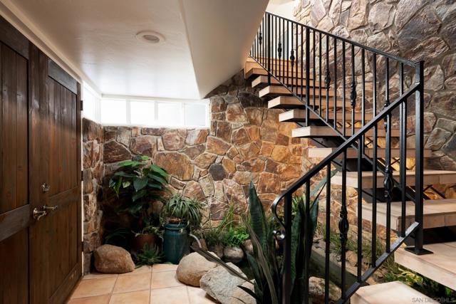 16204 Orchard Bend Rd, Poway CA: https://media.crmls.org/mediaz/43a522f6-8c8b-40d0-8143-a20f85656da6.jpg