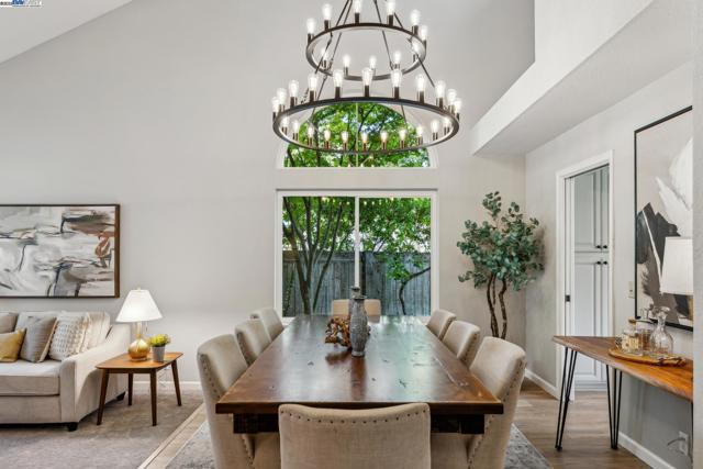 Image 11 of 59 For 112 Shannon Circle