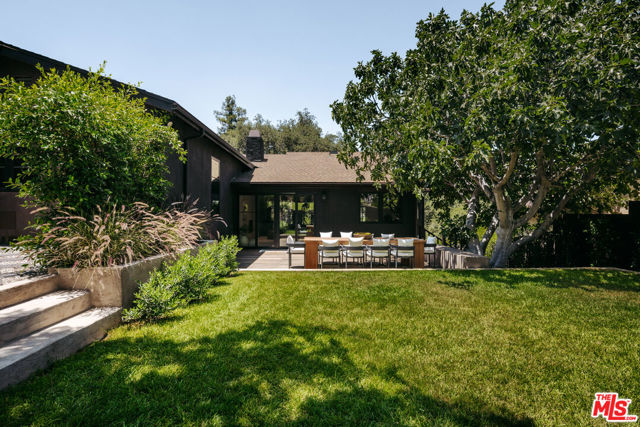 4790 Galendo Street, Woodland Hills CA: https://media.crmls.org/mediaz/43a61d1d-0e0c-4e6c-a6c8-351dbb3f3925.jpg