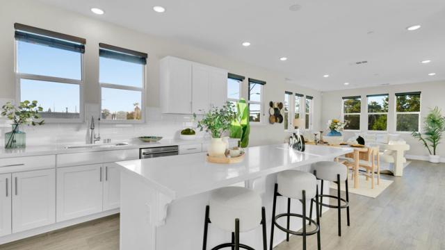 820 E Duane Avenue, Sunnyvale CA: https://media.crmls.org/mediaz/43a63762-d0bf-4592-a6df-e97d4fa25f42.jpg