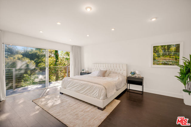 2388 Kimridge Road photo 21