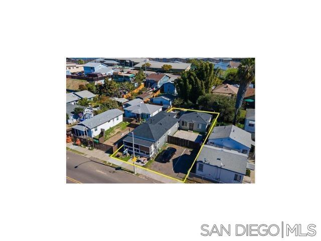 327 329 28th St., San Diego CA: https://media.crmls.org/mediaz/43a651b3-1bd1-49d3-9541-4080688442be.jpg