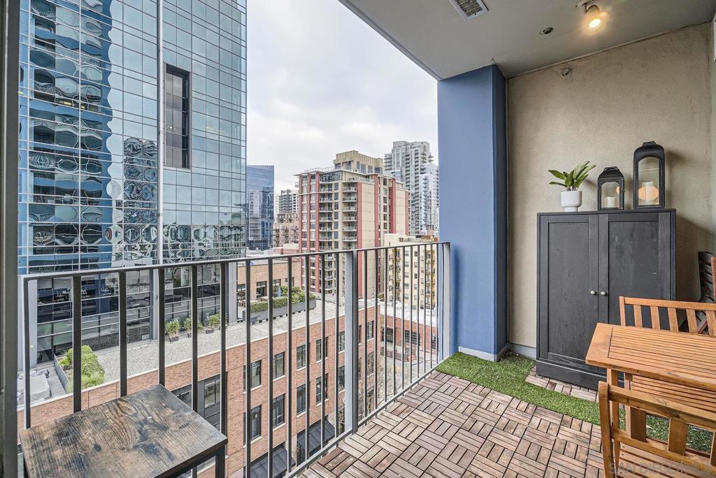321 10th Ave - photo 5