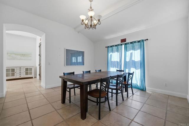 Detail Gallery Image 14 of 25 For 2556 La Costa Ave, Carlsbad,  CA 92009 - 4 Beds | 3/1 Baths