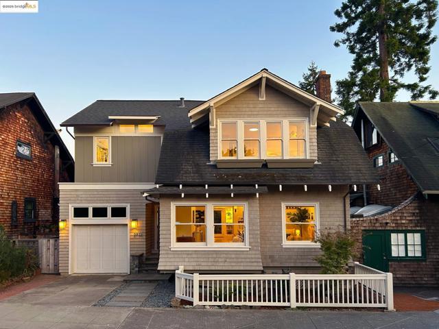 2732 Stuart St, Berkeley CA: https://media.crmls.org/mediaz/43a86ff6-3382-4eed-b87f-35029a079baf.jpg