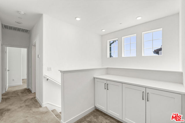 12329 Primrose Avenue, Whittier CA: https://media.crmls.org/mediaz/43a8bea4-dcec-4609-977d-9077a9bc0584.jpg