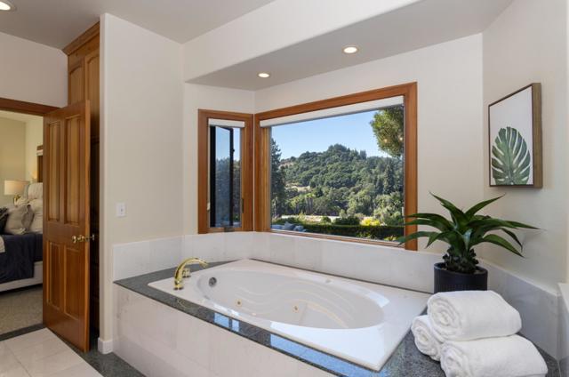3375 Allred Lane, Soquel CA: https://media.crmls.org/mediaz/43aa5948-42ec-4878-97d1-b787ce103fa0.jpg