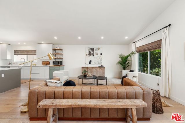 5627 Lemp Avenue, North Hollywood CA: https://media.crmls.org/mediaz/43aa8f87-352a-482e-b877-8b2ea109bf33.jpg