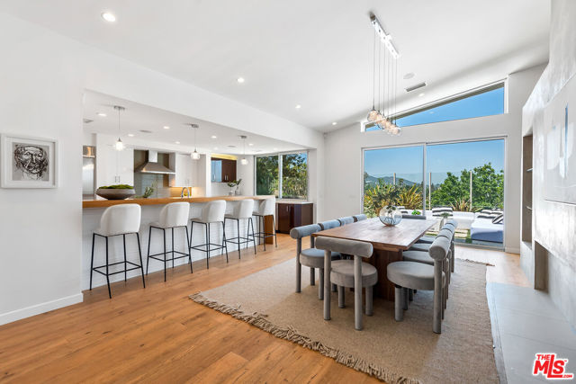 3423 SCADLOCK Lane photo 4