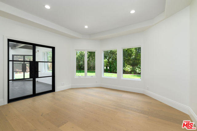 4929 Lakeview Canyon Road, Westlake Village CA: https://media.crmls.org/mediaz/43ab6386-0e28-45f0-9083-36d21fd0799d.jpg