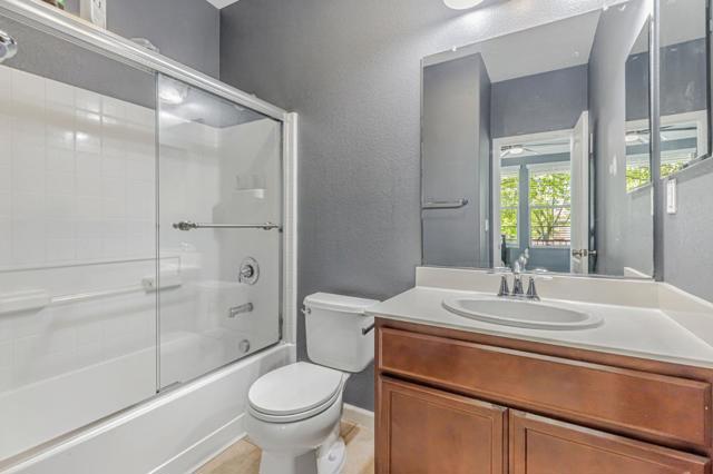 3760 Mirtoon Sea Avenue, Sacramento CA: https://media.crmls.org/mediaz/43acbd96-8003-4bd0-9fbd-9d1611a83a5a.jpg