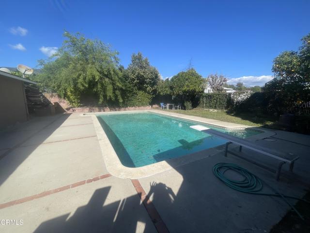 Detail Gallery Image 4 of 11 For 210 N Lomita Ave, Ojai,  CA 93023 - 3 Beds | 2 Baths