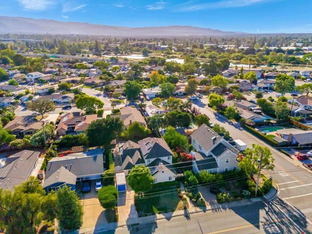 1905 White Oaks Road, Campbell CA: https://media.crmls.org/mediaz/43aee664-7882-4377-aa52-571ab6aa325c.jpg