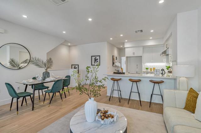 1131 Esther Court, Palo Alto CA: https://media.crmls.org/mediaz/43af141f-7629-4948-a8e7-285726cf0a2d.jpg