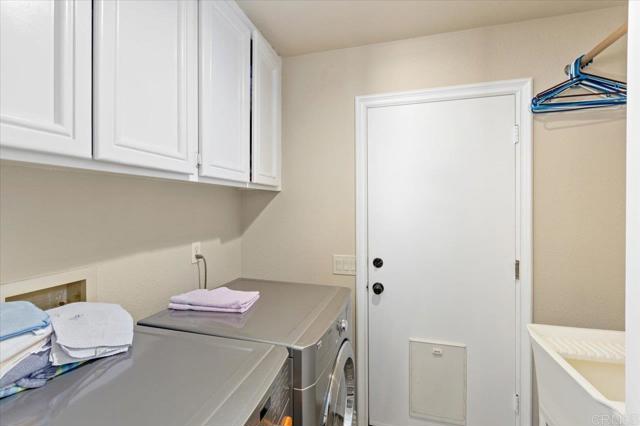 Detail Gallery Image 34 of 39 For 4635 Allende Ave, Oceanside,  CA 92057 - 4 Beds | 3 Baths