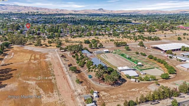 1153 Sherry Way, Livermore CA: https://media.crmls.org/mediaz/43af722f-3519-490d-8c5c-97a59045ef89.jpg