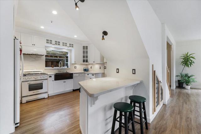 334 Park Way, Santa Cruz CA: https://media.crmls.org/mediaz/43af8c2f-3277-474f-8c60-71b436066815.jpg