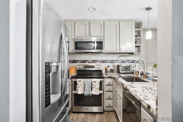 4060 Huerfano Ave, San Diego CA: https://media.crmls.org/mediaz/43afd8f2-79ec-4b06-9593-b609490b5b30.jpg