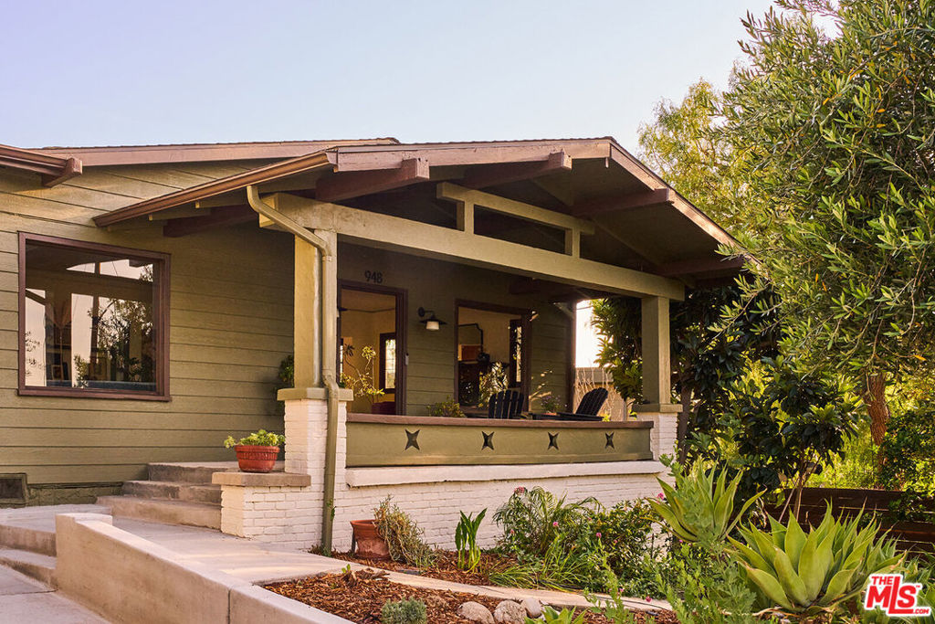 948 Elyria Drive