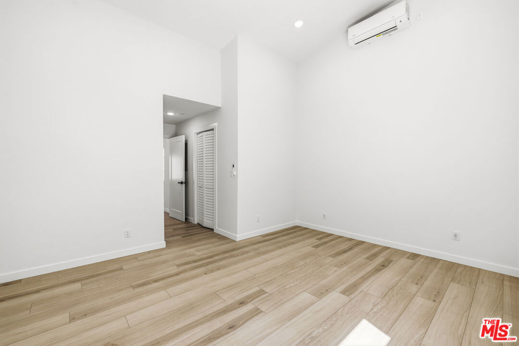 MLS #26850505 image #24