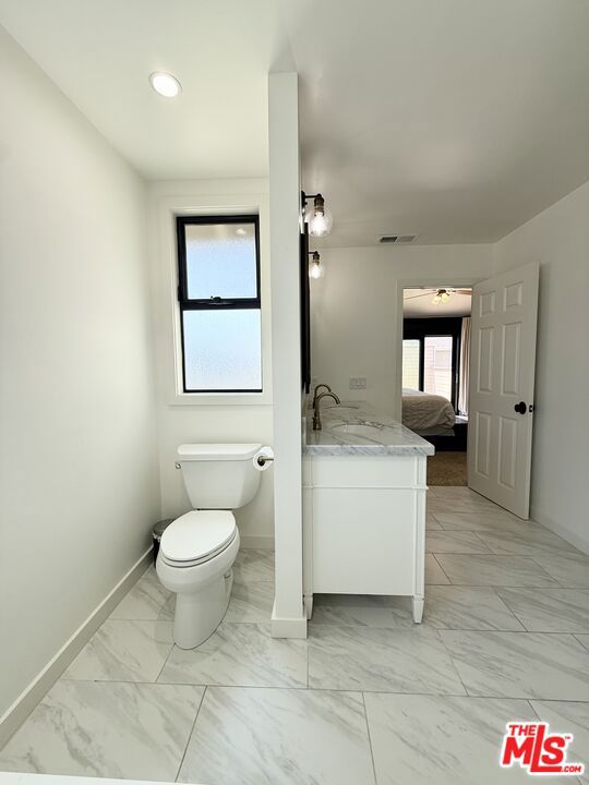 2008 Belmont Lane, Redondo Beach CA: https://media.crmls.org/mediaz/43b1b21b-1427-4919-8fdd-454670331332.jpg