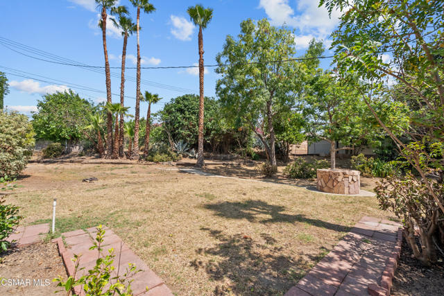 3167 Waco Avenue, Simi Valley CA: https://media.crmls.org/mediaz/43b37f54-5734-4581-98df-a3b6799677f1.jpg