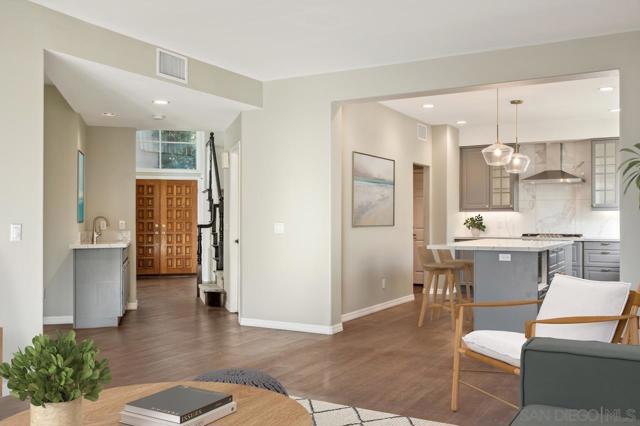 4954 Caminito Vista Lujo, San Diego CA: https://media.crmls.org/mediaz/43b3cd33-fa67-4b43-afe2-0c7735713d81.jpg