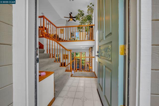 1618 Brush Creek Place, Danville CA: https://media.crmls.org/mediaz/43b3d987-a72f-4994-bd0b-5eb23432ceb2.jpg