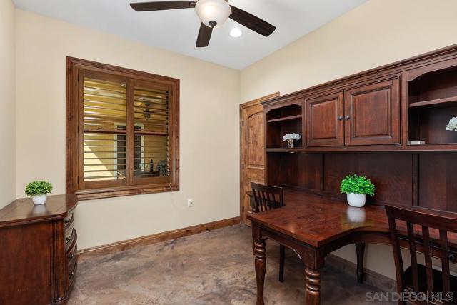 18585 Deer Valley Estates, Poway CA: https://media.crmls.org/mediaz/43b48a7c-c925-46cd-a3b8-bec3fbbfc986.jpg