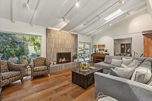 5125 El Secreto, Rancho Santa Fe CA: https://media.crmls.org/mediaz/43b5a5de-40eb-4b9f-9b42-e58f60c9d374.jpg