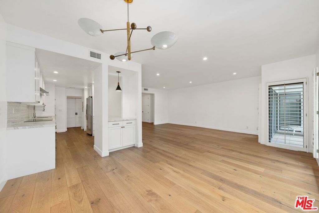 MLS #25495019 image #16