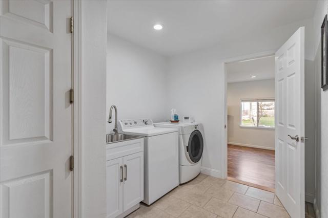 1204 Shore Road, Hollister CA: https://media.crmls.org/mediaz/43b6ba9b-bd6b-40d0-8914-00cee5e70800.jpg