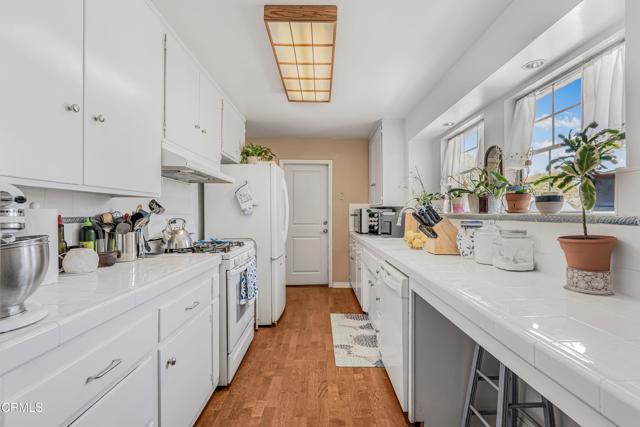 Detail Gallery Image 7 of 27 For 1373 Calle Crisantemo, Thousand Oaks,  CA 91360 - 3 Beds | 1 Baths