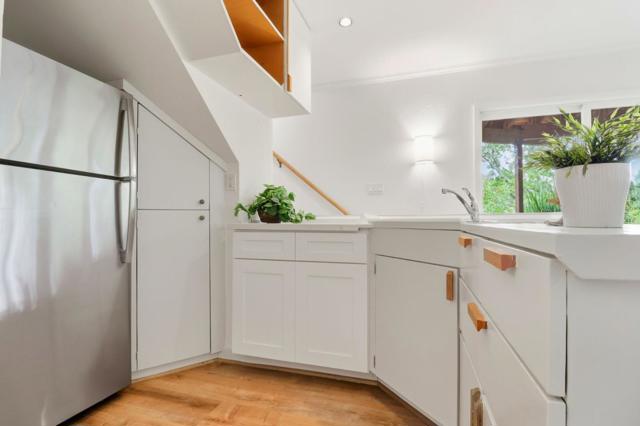 20 Brookmont Circle, San Anselmo CA: https://media.crmls.org/mediaz/43b82e1f-2961-4ff4-b26c-c8446409f0b1.jpg