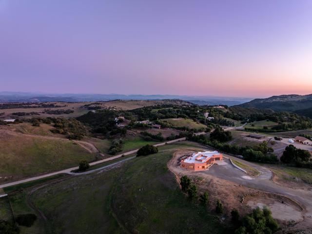 Image 20 of 30 For 41565 Avenida La Cresta
