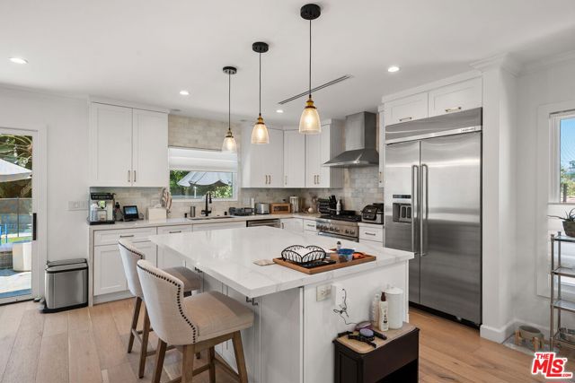 1839 Preuss Road, Los Angeles CA: https://media.crmls.org/mediaz/43b89c82-7f0b-4de3-9cce-d274c73bff6b.jpg