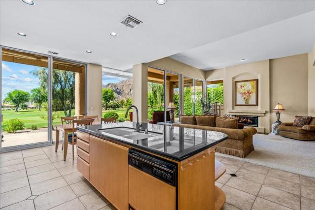 79765 Liga, La Quinta CA: https://media.crmls.org/mediaz/43b8a4b8-9617-4556-9b0d-0c9d2f9b62ee.jpg