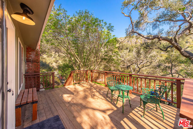 800 N Topanga Canyon Boulevard, Topanga CA: https://media.crmls.org/mediaz/43b8c3a0-6046-4196-b454-af467249d125.jpg