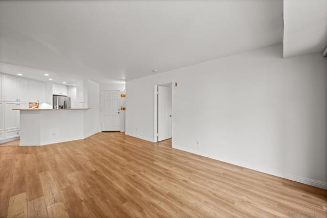 7283 Camino Degrazia Unit 11, San Diego, California 92111, 2 Bedrooms Bedrooms, ,2 BathroomsBathrooms,Condominium,For Sale,Camino Degrazia Unit 11,250036308SD