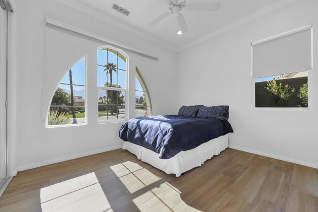 81800 Eagle Claw Drive, La Quinta CA: https://media.crmls.org/mediaz/43b9c767-56d6-49b8-9902-b4da98845563.jpg