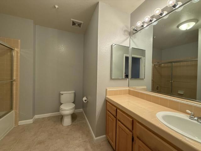 121 Crescent Court, Brisbane CA: https://media.crmls.org/mediaz/43ba7395-e0c1-4175-9af1-31a4d663eb92.jpg