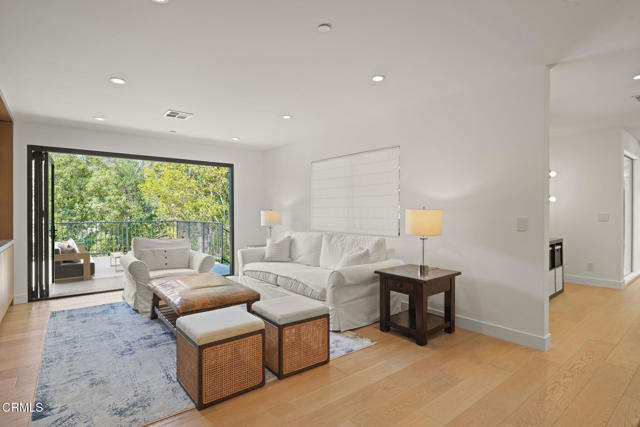 624 Camino Cerrado, South Pasadena CA: https://media.crmls.org/mediaz/43ba83a9-d7b1-4f78-b3c5-7cebc8e7d713.jpg