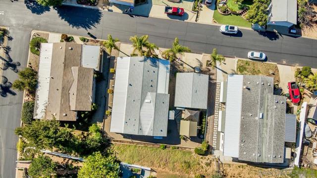 18218 Paradise Mountain Rd, Valley Center CA: https://media.crmls.org/mediaz/43ba92d1-4c63-4f04-858e-a341cfe8cd1b.jpg
