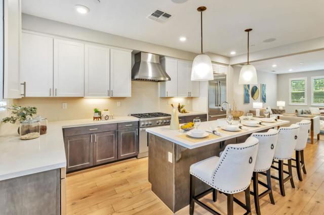 929 De Guigne Drive, Sunnyvale CA: https://media.crmls.org/mediaz/43bb52fc-d1e2-49aa-8dbb-774e37617689.jpg