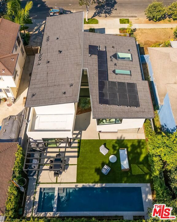 2831 Malcolm Avenue, Los Angeles CA: https://media.crmls.org/mediaz/43bbadff-5fac-48d9-82fd-2912bebd82b0.jpg