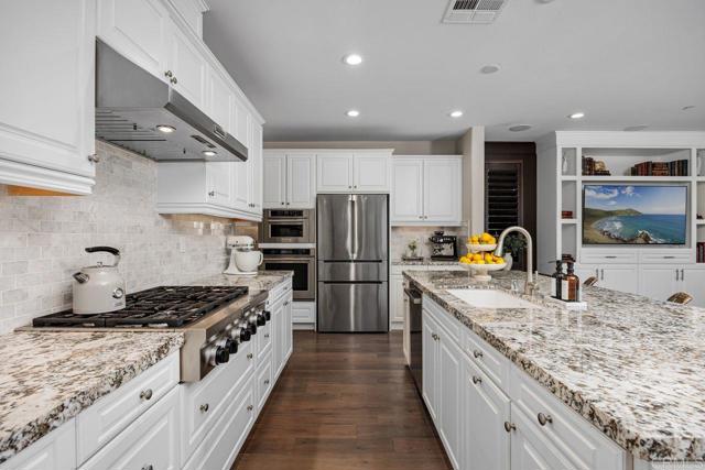 Detail Gallery Image 25 of 60 For 15858 Anjou Ln, San Diego,  CA 92127 - 5 Beds | 3 Baths