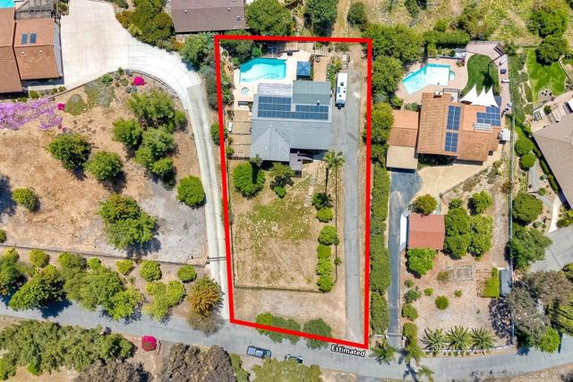 20809 Viento Valle, Escondido CA: https://media.crmls.org/mediaz/43bc75d4-e67a-46e8-bb9a-9d680c97e22e.jpg