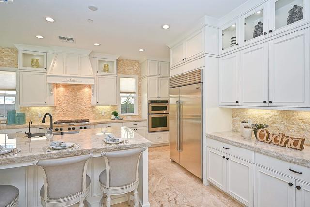 3009 Drysdale St, Danville CA: https://media.crmls.org/mediaz/43bd59f0-9309-43a0-a86a-56149ea26046.jpg