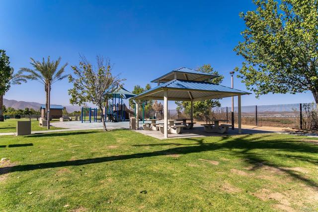 Detail Gallery Image 55 of 71 For 32515 Racquet Club Way, Lake Elsinore,  CA 92530 - 4 Beds | 2/1 Baths